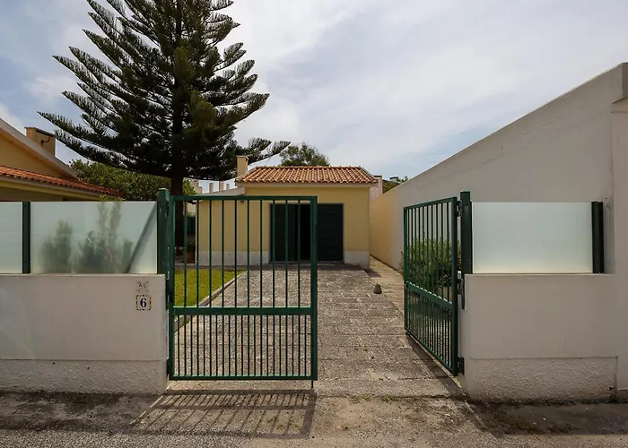 Casa Da Vigia-casa Com Jardim A 4 Min Da *