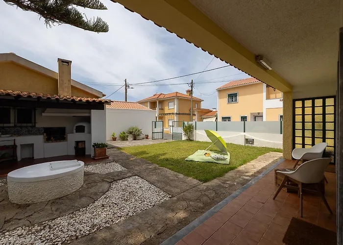 Hébergement de vacances Casa Da Vigia-casa Com Jardim A 4 Min Da