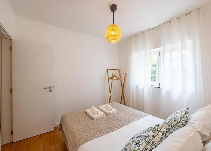Casa Da Vigia-casa Com Jardim A 4 Min Da Tatil Evi