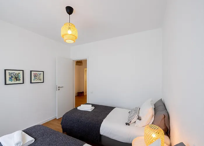 Hébergement de vacances Casa Da Vigia-casa Com Jardim A 4 Min Da A dos Cunhados