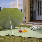 Casa de Férias Casa Da Vigia - Santa Cruz - Casa Com Jardim A 4 Min Da Praia *