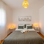 Casa de Férias Casa Da Vigia - Santa Cruz - Casa Com Jardim A 4 Min Da Praia *
