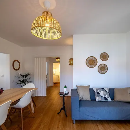 Casa Da Vigia - Santa Cruz - Casa Com Jardim A 4 Min Da * 阿多斯科姆哈多斯