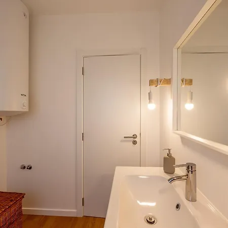 Casa Da Vigia - Santa Cruz - Casa Com Jardim A 4 Min Da * 阿多斯科姆哈多斯
