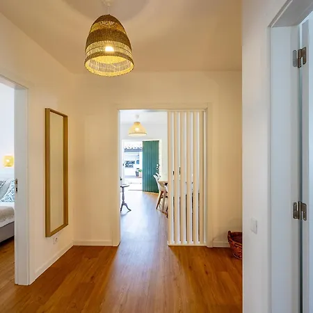 Casa Da Vigia - Santa Cruz - Casa Com Jardim A 4 Min Da * 阿多斯科姆哈多斯