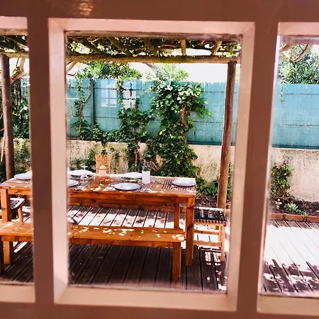 Dom wakacyjny Casa Da Vigia-Casa Com Jardim A 4 Min Da Praia