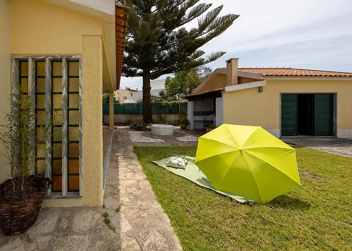 Casa Da Vigia-casa Com Jardim A 4 Min Da A dos Cunhados