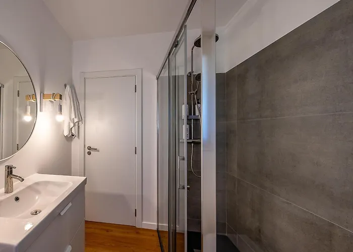 Casa Da Vigia-casa Com Jardim A 4 Min Da Nyaraló A dos Cunhados